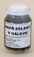 Pepř zelený v nálevu